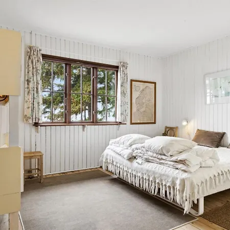 Antonina - 10m From The Sea By Interhome